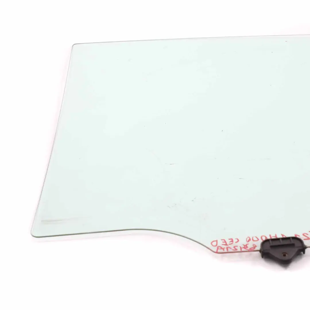 Cristal Puerta Trasera Derecha Verde Acristalamiento AS2 para Kia Ceed con número de pieza 834211H000 Kia Ceed Cristal Puerta Trasera Derecha Verde Acristalamiento AS2 - SKU 834211H000 - Número de pieza 834211H000