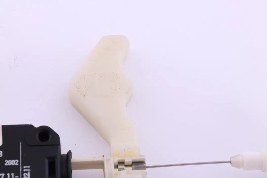 BMW 5 7 Series E38 E39 Filler Flap Actuator - SKU 8352168 - Part number 8352168