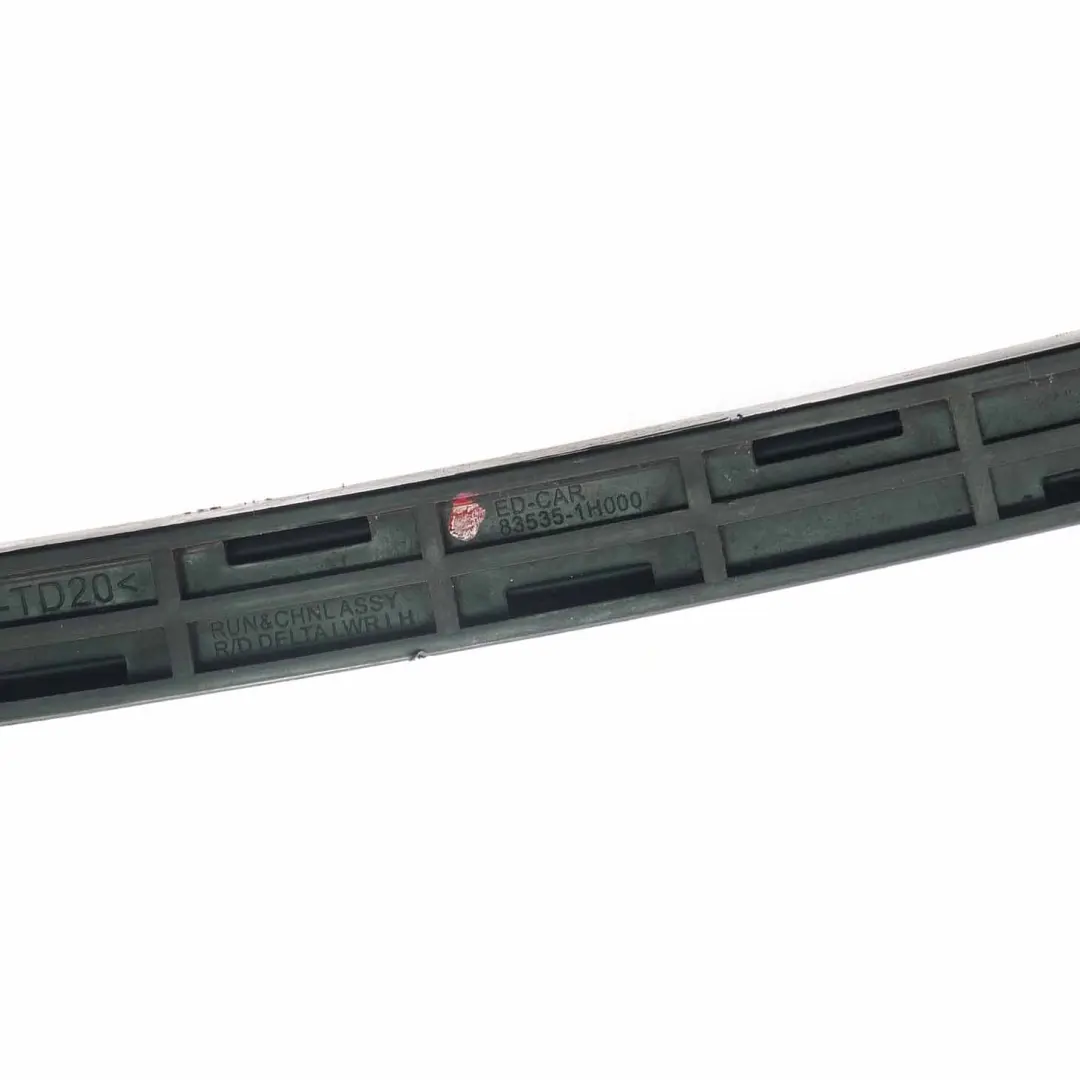 Kia Ceed I ED Cubre Cristal Puerta Trasera Izquierda Canal Guia - SKU 835351H000 - Número de pieza 835351H000