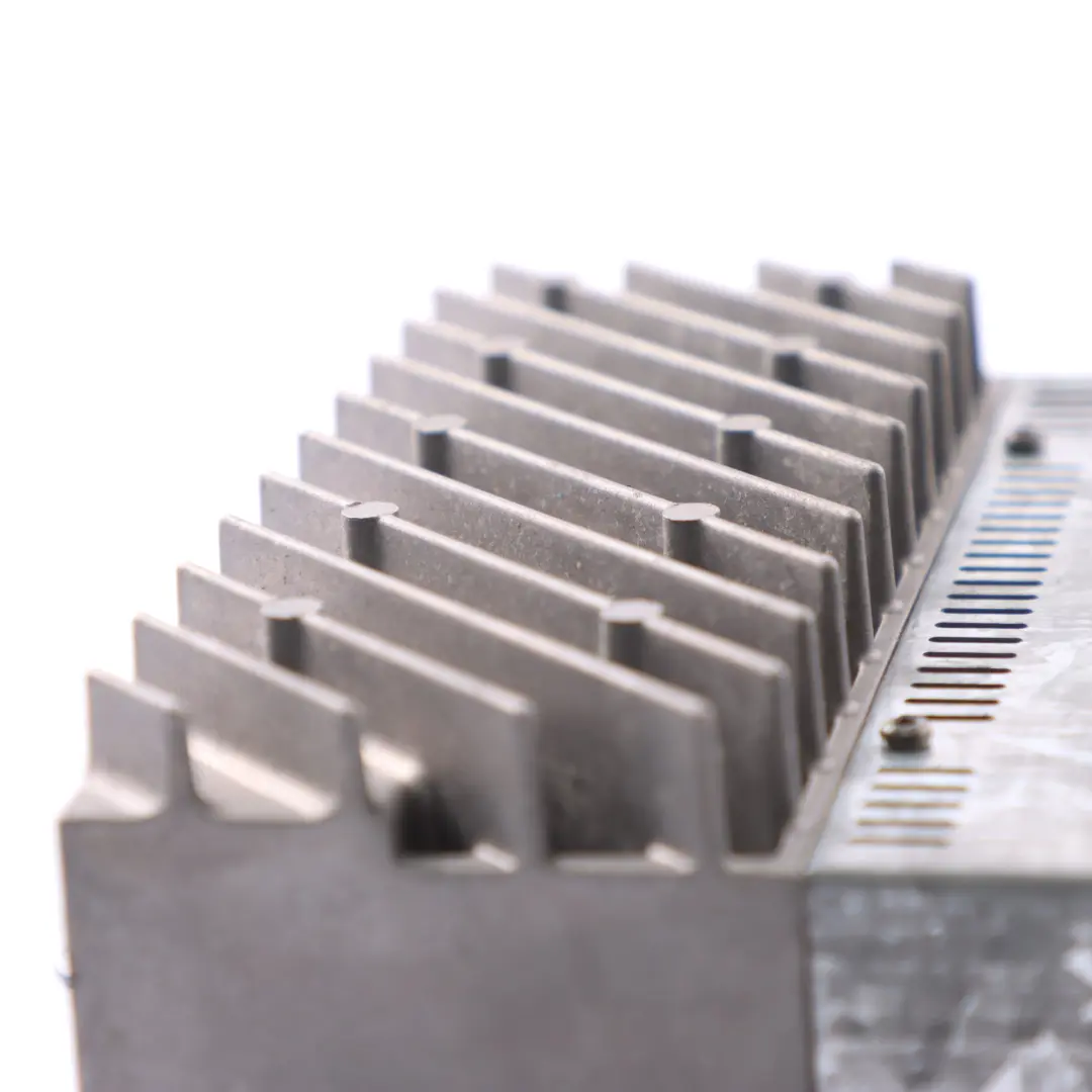 Wzmacniacz Anteny Antenowy do BMW E39 o numerze 8362444 BMW E39 Wzmacniacz Anteny Antenowy - SKU 8362444 - Numer Części 8362444