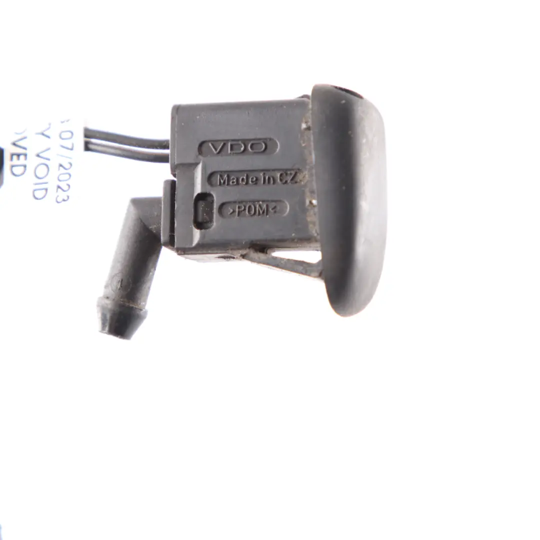 Windscreen Washer Spray Nozzle Clean Jet Cleaning Heated to BMW E46 with Part number 8362821 BMW E46 Windscreen Washer Spray Nozzle Clean Jet Cleaning Heated - SKU 8362821 - Part number 8362821