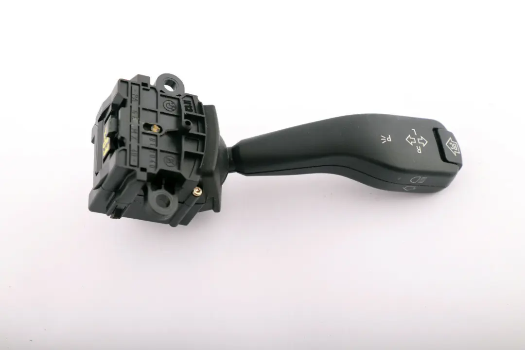 Columna De Direccion Interruptor Intermitente Stalk para BMW X3 E83 X5 E53 con número de pieza 8363668 BMW X3 E83 X5 E53 Columna De Direccion Interruptor Intermitente Stalk - SKU 8363668 - Número de pieza 8363668