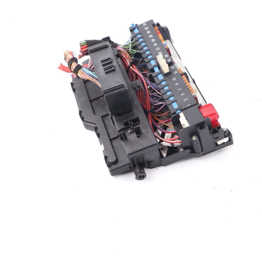 Fuse Box BMW 3 E46 X3 E83 Fuse Distribution Box to with Part number 8364530 Fuse Box BMW 3 E46 X3 E83 Fuse Distribution Box - SKU 8364530-1 - Part number 8364530