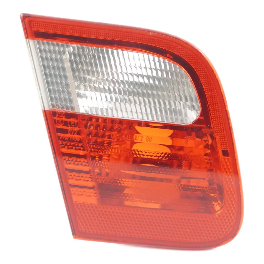 Rücklicht Kofferraum deckel Heck klappe Lampe links für BMW E46 Limousine mit Teilenummer 8364923 BMW E46 Limousine Rücklicht Kofferraum deckel Heck klappe Lampe links - SKU 8364923-1 - Teilenummer 8364923