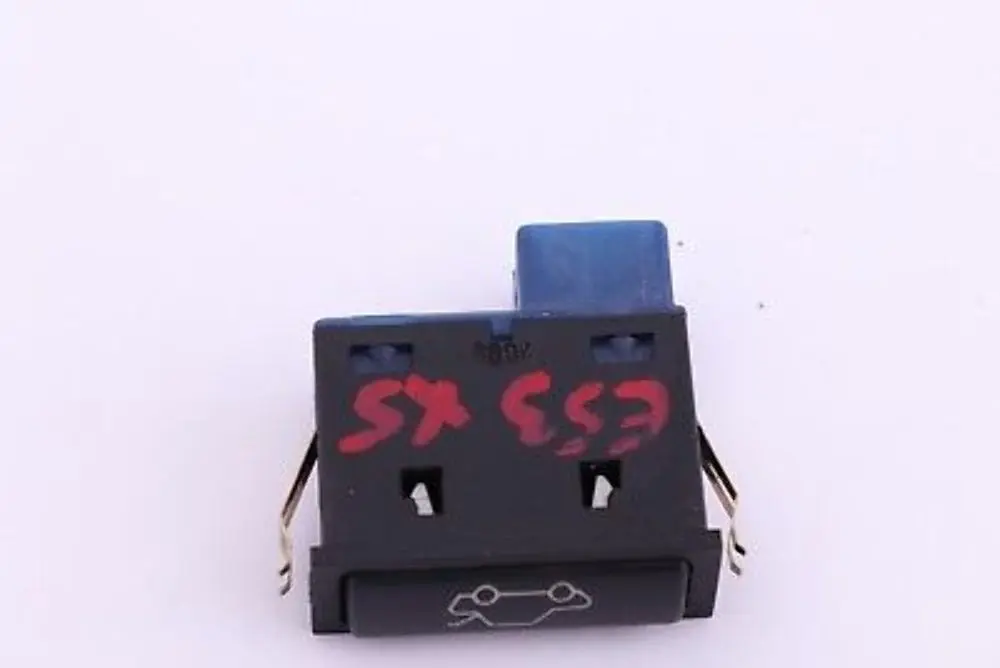 Coffre Sortie Interrupteur Ouvert Verrou pour BMW E38 E39 E46 X5 E53 Z4 E85 à propos du numéro de pièce 8365579 BMW E38 E39 E46 X5 E53 Z4 E85 Coffre Sortie Interrupteur Ouvert Verrou - SKU 8365579 - Numéro de pièce 8365579
