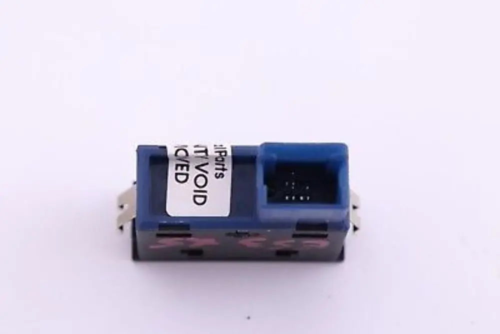BMW Z4 E38 E39 E46 E53 E85 E86 Interruptor De Desbloqueo del Maletero - SKU 8365579 - Número de pieza 8365579