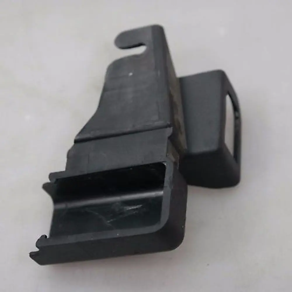 Halter Stützpunkt B+ für BMW X3 er E83 mit Teilenummer 8367769 BMW X3 er E83 Halter Stützpunkt B+ - SKU 8367769 - Teilenummer 8367769