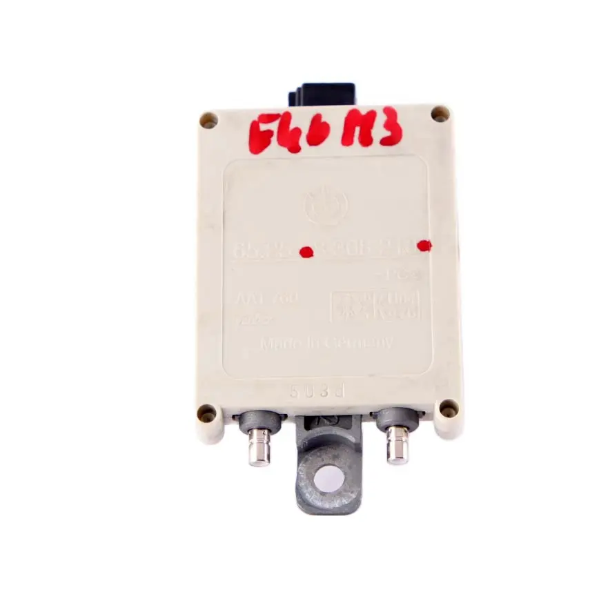 BMW E46 Module Commande Antenne TV Amplificateur - SKU 8368210 - Numéro de pièce 8368210