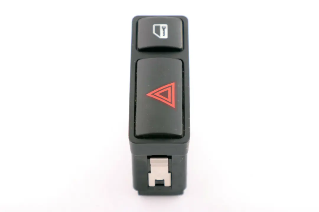 Interruttore Sistema Bloccaggio Centrale Avviso Pericolo per BMW Z4 E85 con numero di parte 8368920 BMW Z4 E85 Interruttore Sistema Bloccaggio Centrale Avviso Pericolo - SKU 8368920 - Numero di parte 8368920