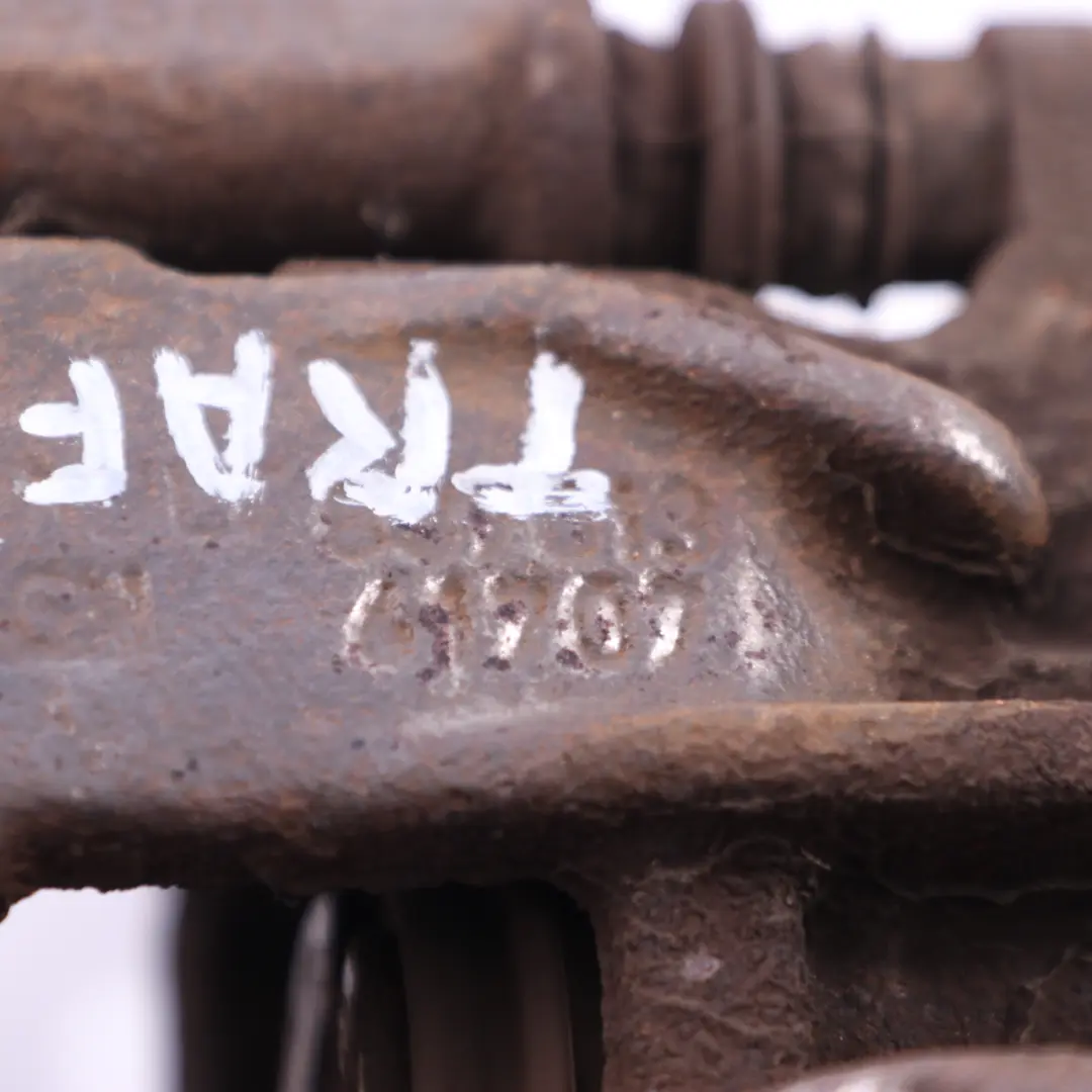 Bremssattel Hinten Links Träger für Renault Trafic 2 Opel Vivaro mit Teilenummer 837013 Renault Trafic 2 Opel Vivaro Bremssattel Hinten Links Träger - SKU 837013 - Teilenummer 837013