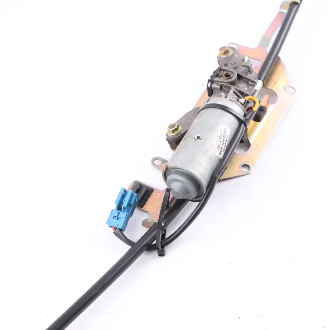 Locking Lock Mechanism Folding Top Assembly 0390201635 to BMW E64 Drive with Part number 8370816 BMW E64 Drive Locking Lock Mechanism Folding Top Assembly 0390201635 - SKU 8370816-1 - Part number 8370816