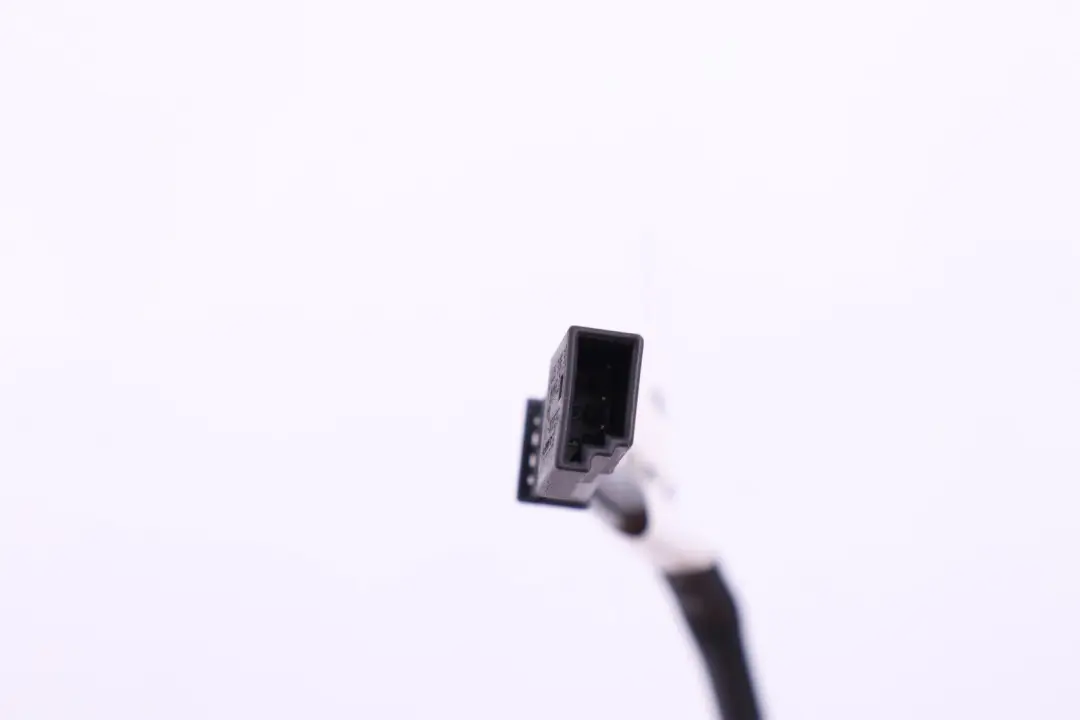 Climatisation Frais Gril Espace Arriere 6422 pour BMW X5 E53 à propos du numéro de pièce 8370910 BMW X5 E53 Climatisation Frais Gril Espace Arriere 6422 - SKU 8370910 - Numéro de pièce 8370910