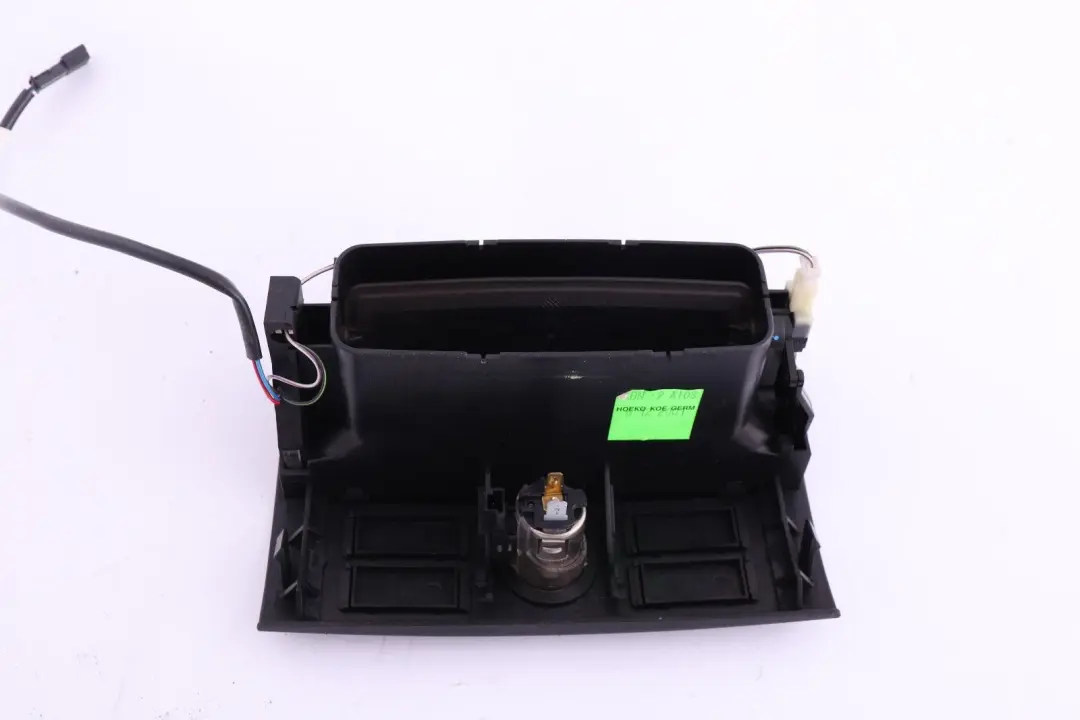 Climatisation Frais Gril Espace Arriere 6422 pour BMW X5 E53 à propos du numéro de pièce 8370910 BMW X5 E53 Climatisation Frais Gril Espace Arriere 6422 - SKU 8370910 - Numéro de pièce 8370910