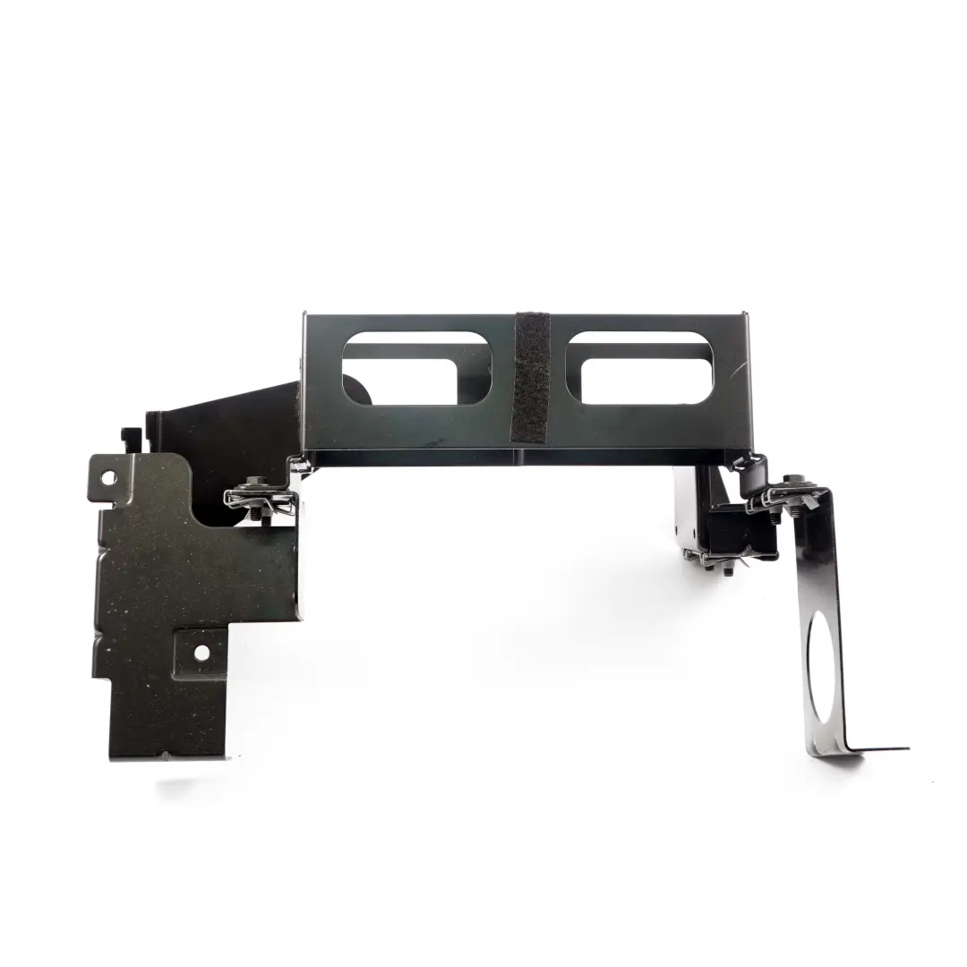 Kofferraum Halter Halterung CD-Wechsler Steuergerät Modul Z4 E85 für BMW E46 mit Teilenummer 8370925 BMW E46 Kofferraum Halter Halterung CD-Wechsler Steuergerät Modul Z4 E85 - SKU 8370925 - Teilenummer 8370925