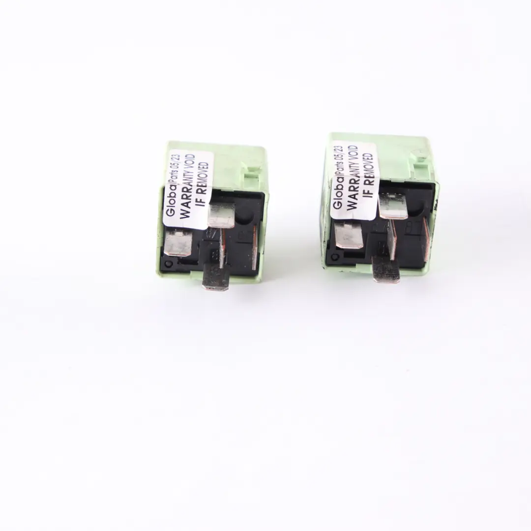 2X Relay Make Contact White Green Set to BMW E60 E63 E87 E90 E91 with Part number 8373700 BMW E60 E63 E87 E90 E91 2X Relay Make Contact White Green Set - SKU 8373700-1 - Part number 8373700