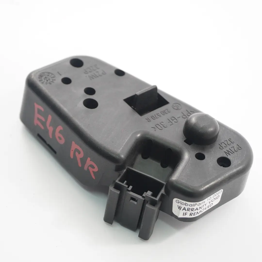 Light Bulb Holder Rear Right O/S Trunk Tailgate Lamp Socket to BMW E46 with Part number 8374808 BMW E46 Light Bulb Holder Rear Right O/S Trunk Tailgate Lamp Socket - SKU 8374808 - Part number 8374808