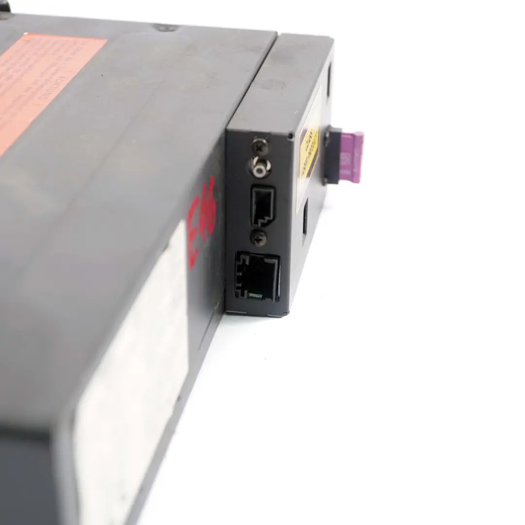 Cargador De 6 CD sin cargador para BMW X5 E38 E39 E46 E53 con número de pieza 8377049 BMW X5 E38 E39 E46 E53 Cargador De 6 CD sin cargador - SKU 8377049 - Número de pieza 8377049