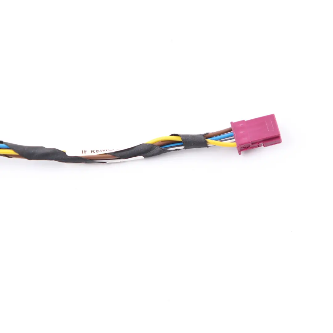 Luce Portellone Posteriore Destro Presa Cablaggio per BMW F10 F11 con numero di parte 8377240 BMW F10 F11 Luce Portellone Posteriore Destro Presa Cablaggio - SKU 8377240-1 - Numero di parte 8377240