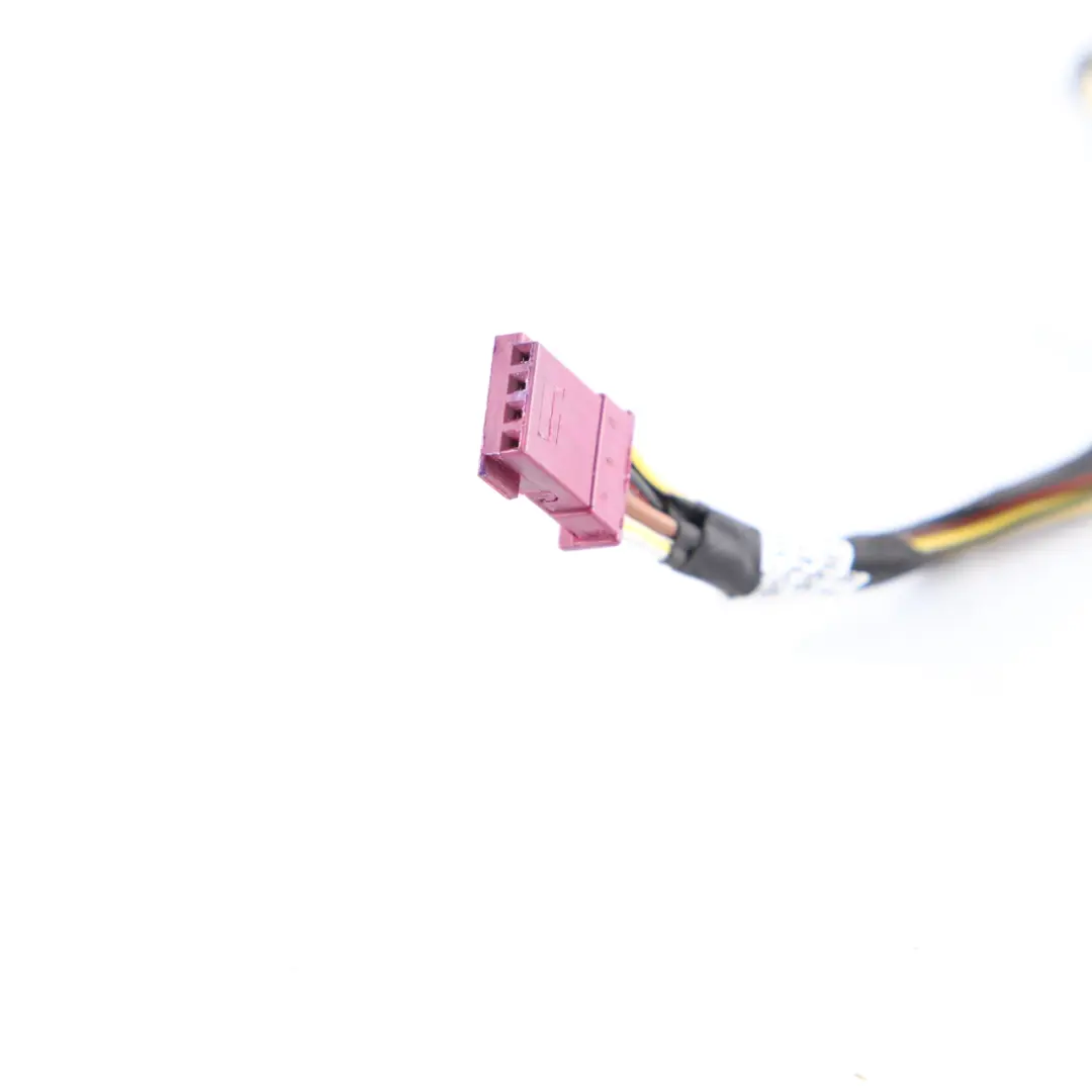 BMW E65 Câblage prise lampe arrière gauche du couvercle du coffre - SKU 8377240-5 - Numéro de pièce 8377240