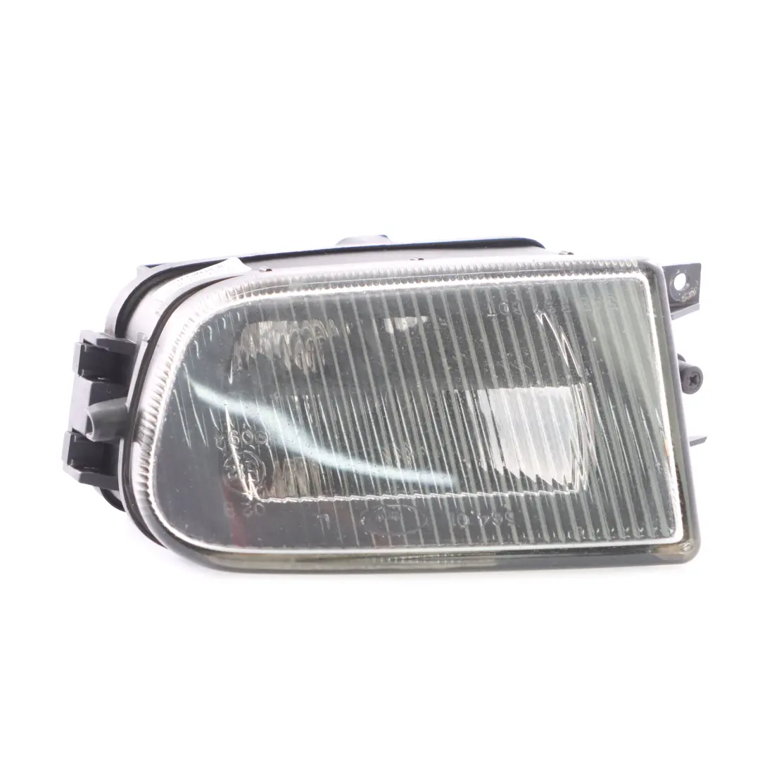 Fendinebbia BMW E39 Z3 E36 Paraurti anteriore Lampada inferiore sinistra per con numero di parte 8377941 Fendinebbia BMW E39 Z3 E36 Paraurti anteriore Lampada inferiore sinistra - SKU 8377941-1 - Numero di parte 8377941