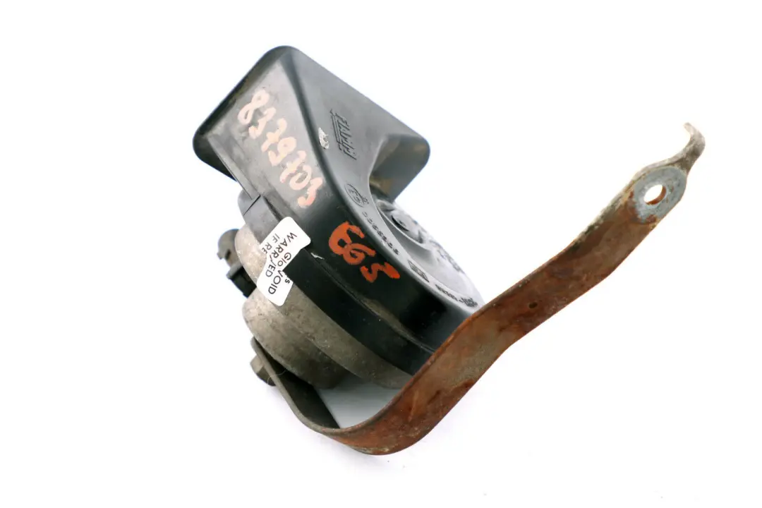 Bocina Tono Bajo 6133 para BMW E65 E66 E67 con número de pieza 8379703 BMW E65 E66 E67 Bocina Tono Bajo 6133 - SKU 8379703 - Número de pieza 8379703