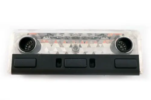 Techo Interior Overhead Luz De Lectura Trasera Central para BMW X5 E53 con número de pieza 8379908 BMW X5 E53 Techo Interior Overhead Luz De Lectura Trasera Central - SKU 8379908 - Número de pieza 8379908