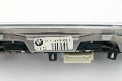Innenleseleuchte hinten Mitte für BMW X5 er E53 mit Teilenummer 8379908 BMW X5 er E53 Innenleseleuchte hinten Mitte - SKU 8379908 - Teilenummer 8379908