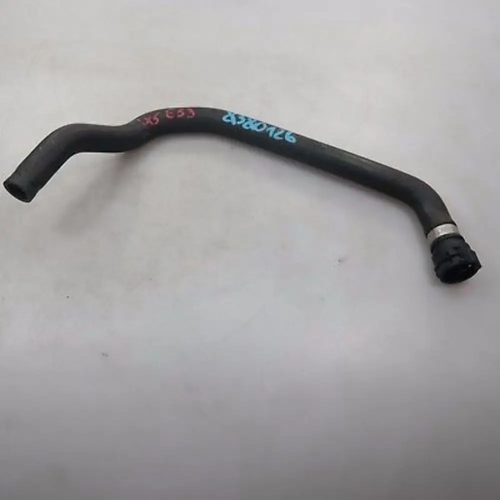 M54 Tubo Manguera Entrada Motor Y Valvula De Agua 8385404 para BMW X5 E53 3.0i con número de pieza 8380126 BMW X5 E53 3.0i M54 Tubo Manguera Entrada Motor Y Valvula De Agua 8385404 - SKU 8380126 - Número de pieza 8380126
