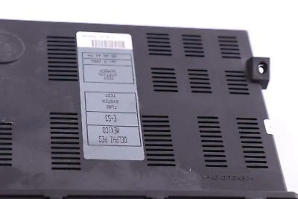 Coperchio Scatola Dei Fusibili 6907395 6909721 per BMW X5 E53 con numero di parte 8380409 BMW X5 E53 Coperchio Scatola Dei Fusibili 6907395 6909721 - SKU 8380409 - Numero di parte 8380409