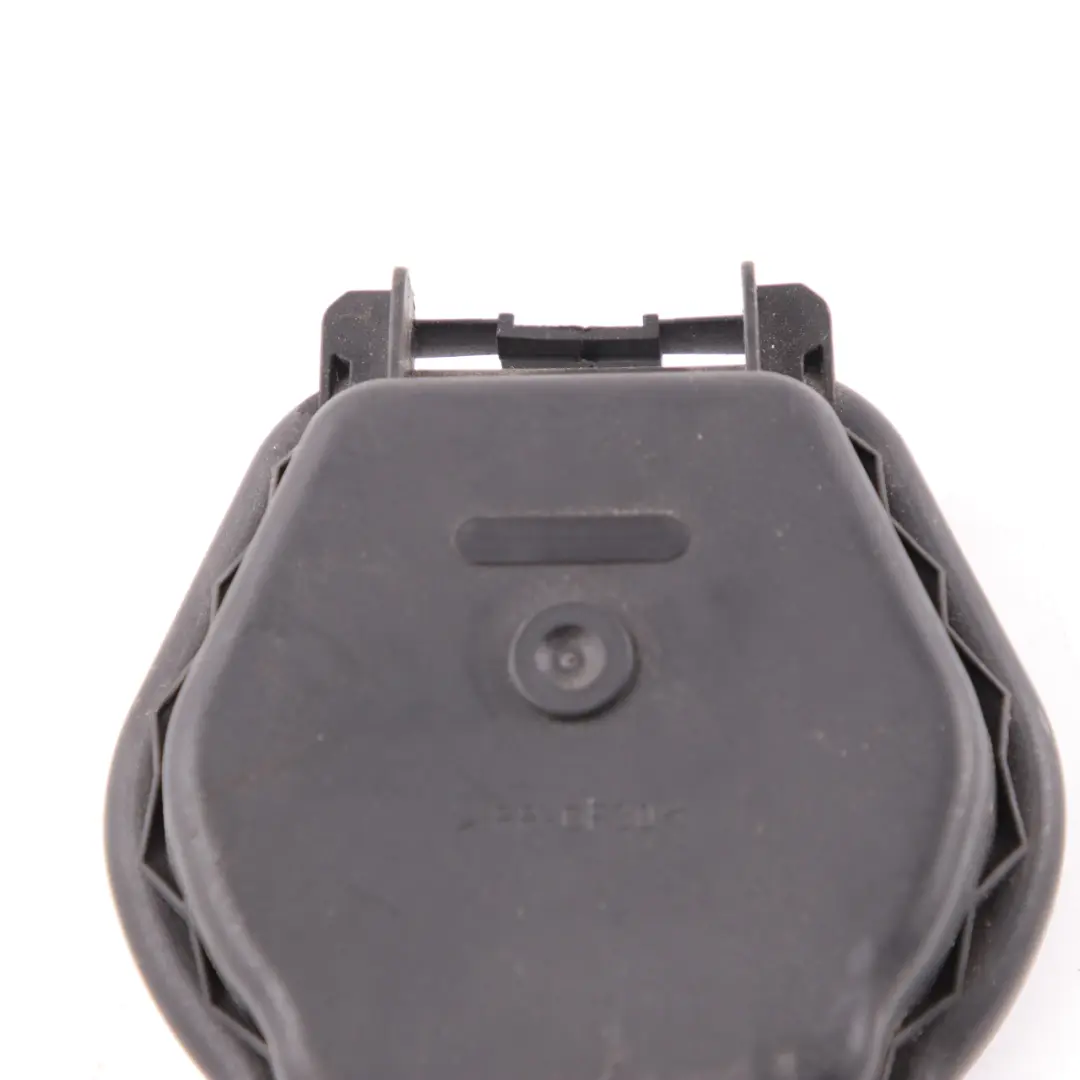 Low Beam Headlight Cover Dust Cap to BMW X3 E83 with Part number 8381326 BMW X3 E83 Low Beam Headlight Cover Dust Cap - SKU 8381326 - Part number 8381326