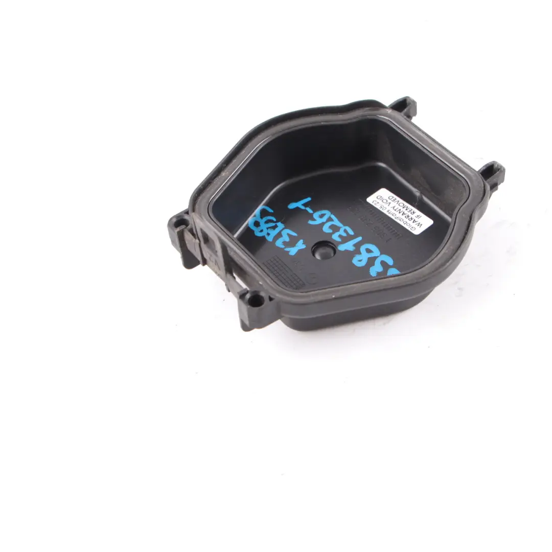 Low Beam Headlight Cover Dust Cap to BMW X3 E83 with Part number 8381326 BMW X3 E83 Low Beam Headlight Cover Dust Cap - SKU 8381326 - Part number 8381326