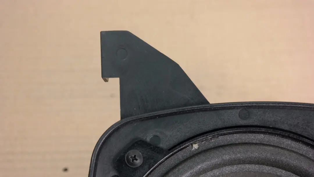 HiFi Audio System Left Speaker Housing N/S to BMW 3 Series E46 Touring Rear with Part number 65138381561 BMW 3 Series E46 Touring Rear HiFi Audio System Left Speaker Housing N/S - SKU 8381561 - Part number 65138381561