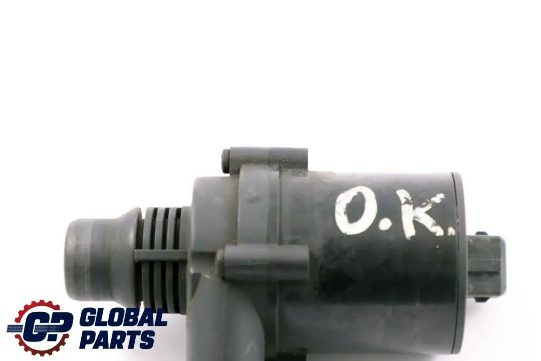 W17 Pompa Acqua Aggiuntiva per BMW E38 E39 Mini One D R50 con numero di parte 8381989 BMW E38 E39 Mini One D R50 W17 Pompa Acqua Aggiuntiva - SKU 8381989 - Numero di parte 8381989