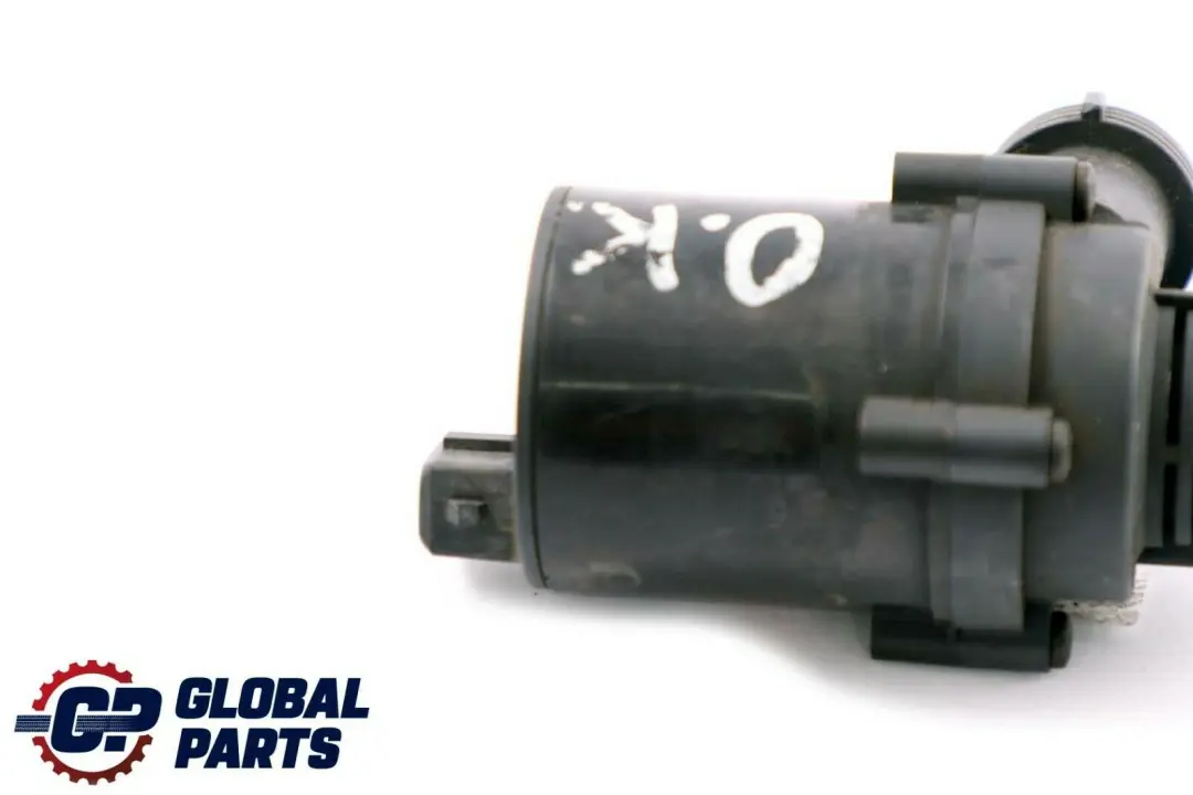 W17 Pompa Acqua Aggiuntiva per BMW E38 E39 Mini One D R50 con numero di parte 8381989 BMW E38 E39 Mini One D R50 W17 Pompa Acqua Aggiuntiva - SKU 8381989 - Numero di parte 8381989