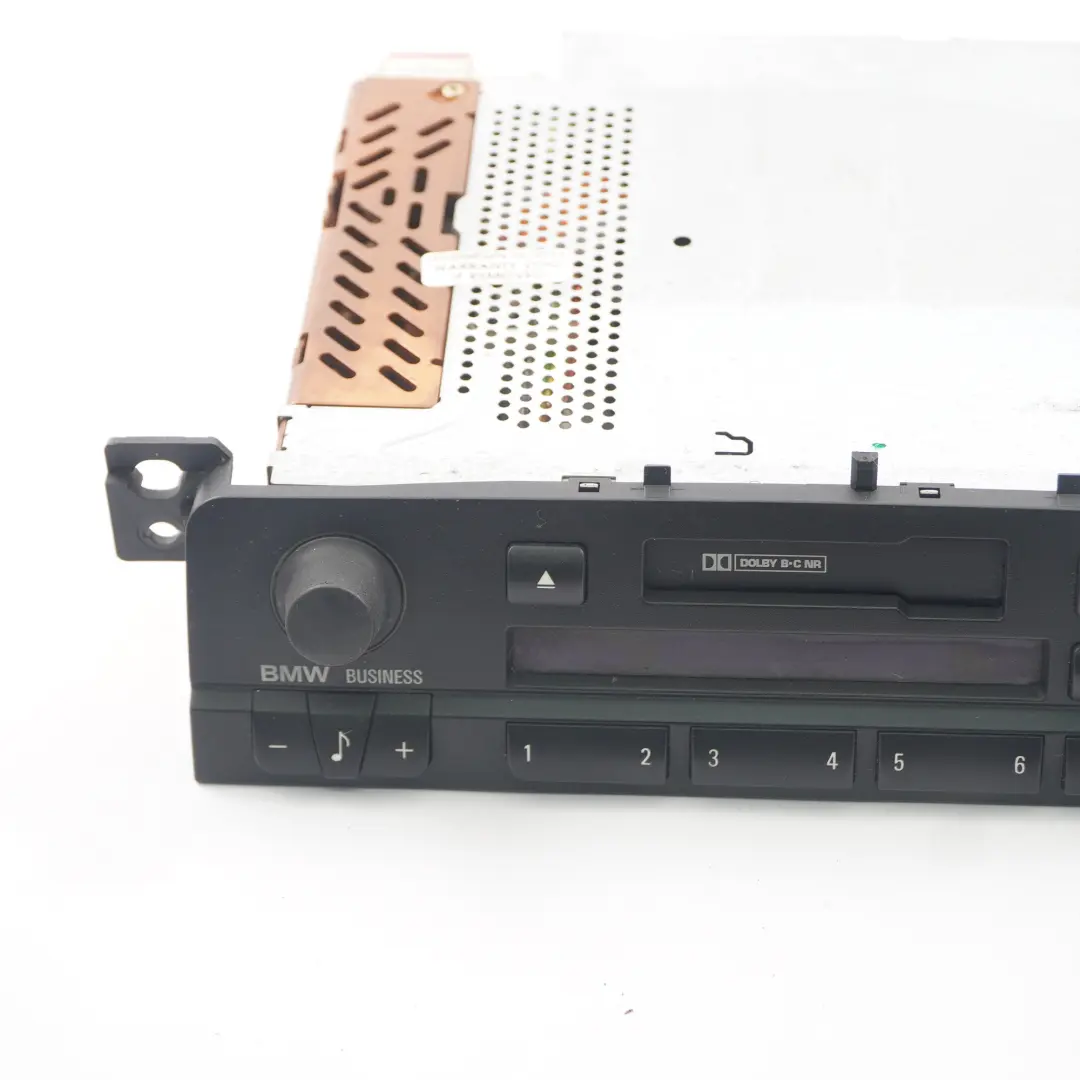 Radio Business Kassettenspieler Audio Control Head Unit für BMW E46 mit Teilenummer 8383149 BMW E46 Radio Business Kassettenspieler Audio Control Head Unit - SKU 8383149 - Teilenummer 8383149