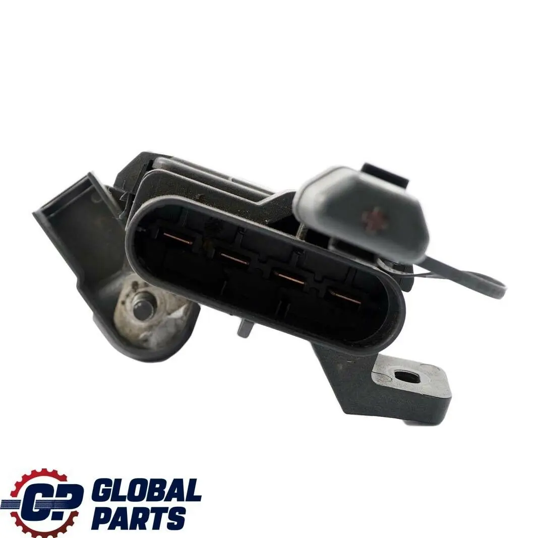 Batería B+ Compartimento Motor Punto Terminal para BMW Serie 7 1 E65 E66 con número de pieza 8385164 BMW Serie 7 1 E65 E66 Batería B+ Compartimento Motor Punto Terminal - SKU 8385164-1 - Número de pieza 8385164