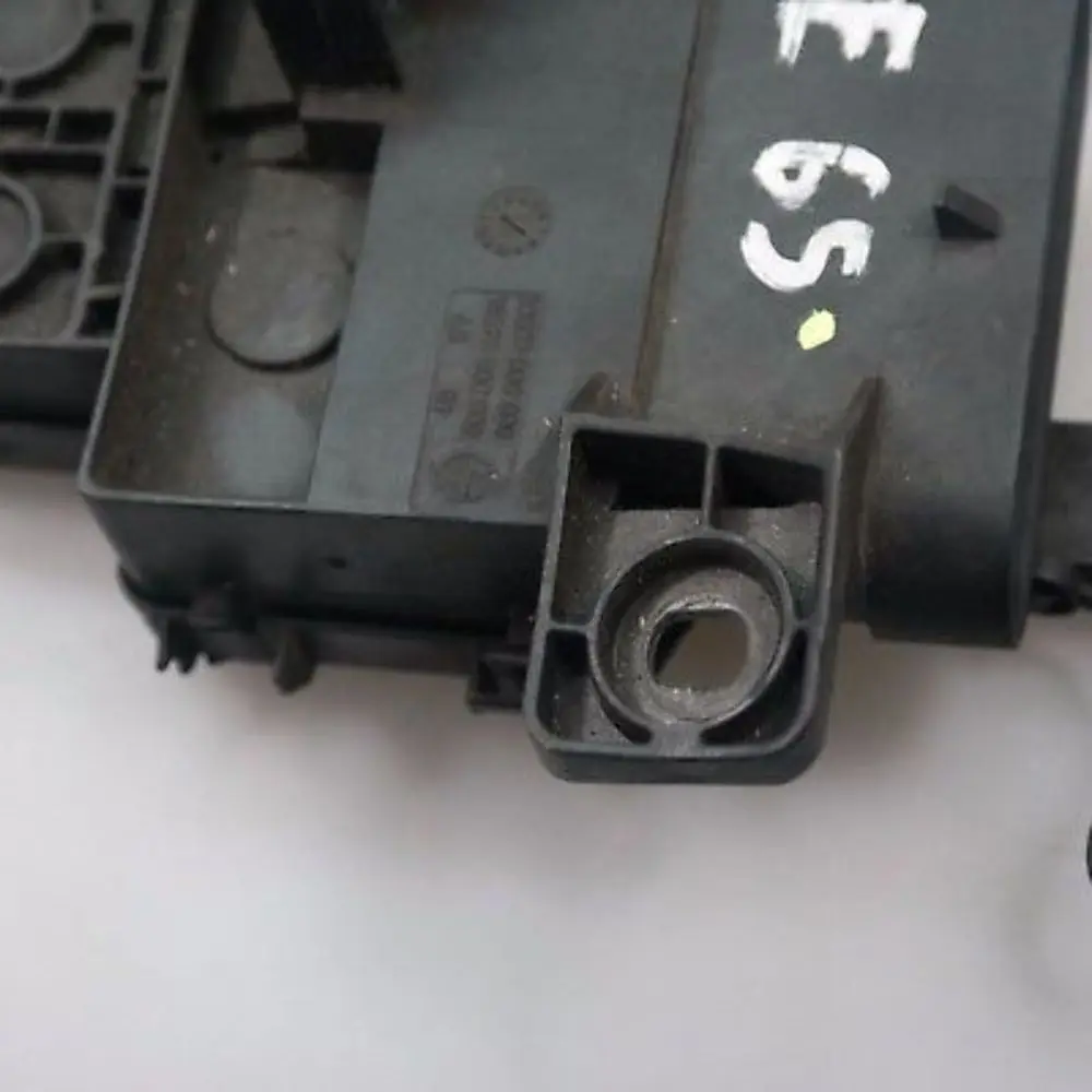 Compartment Terminal Point to BMW 7 Series E65 E66 Battery B Engine with Part number 8385164 BMW 7 Series E65 E66 Battery B Engine Compartment Terminal Point - SKU 8385164 - Part number 8385164