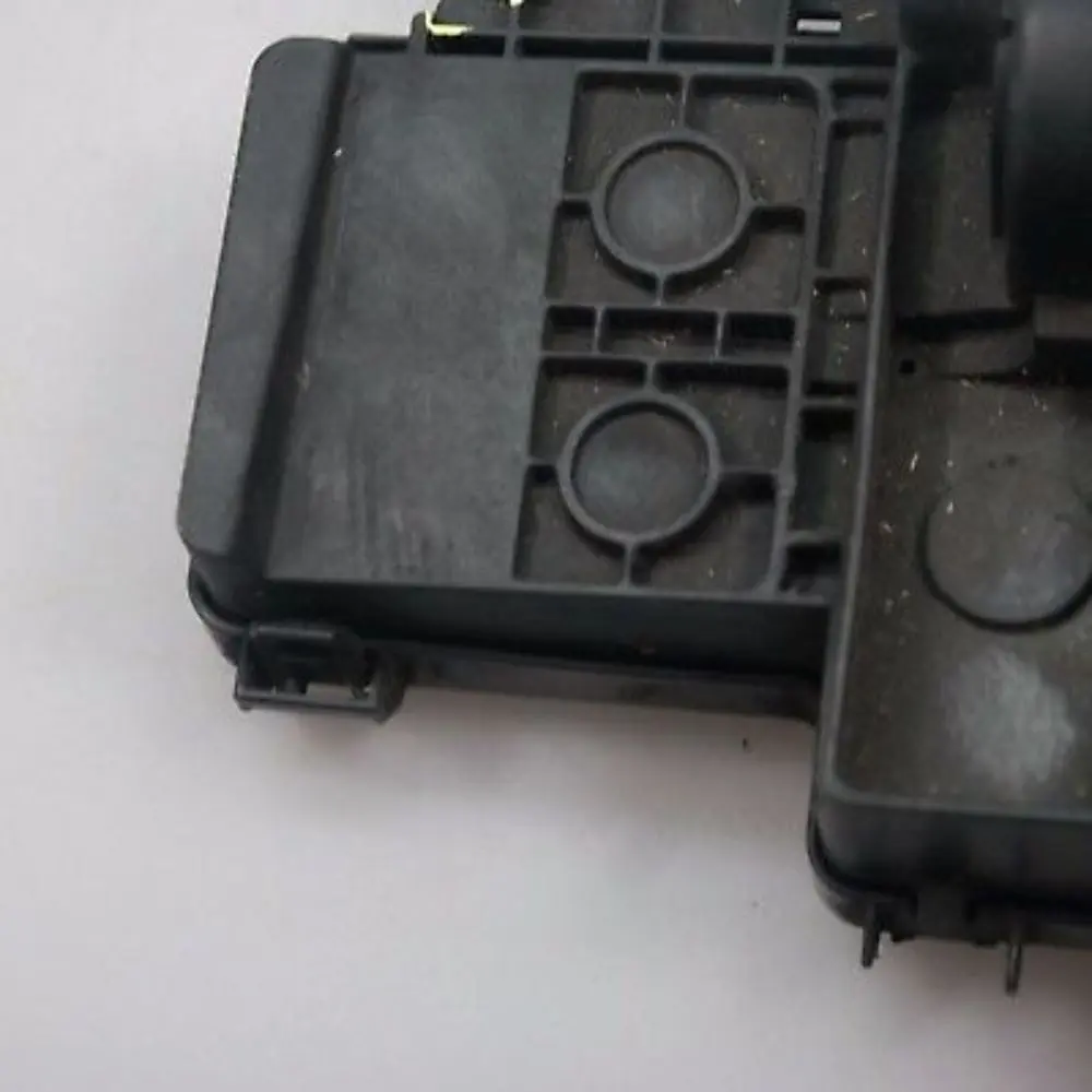 Stützpunkt B+ Motorraum 6976383 für BMW 7 er E65 E66 mit Teilenummer 8385164 BMW 7 er E65 E66 Stützpunkt B+ Motorraum 6976383 - SKU 8385164 - Teilenummer 8385164