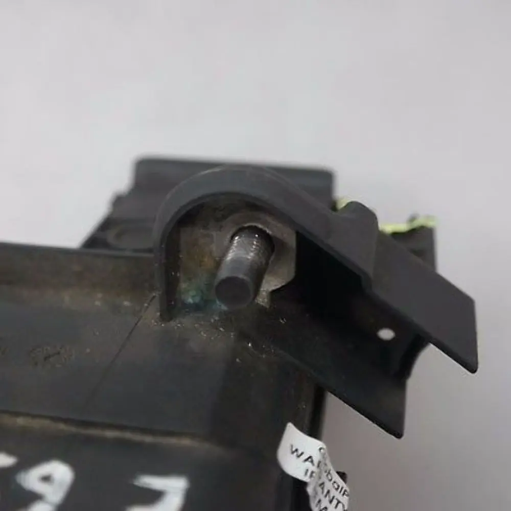 Stützpunkt B+ Motorraum 6976383 für BMW 7 er E65 E66 mit Teilenummer 8385164 BMW 7 er E65 E66 Stützpunkt B+ Motorraum 6976383 - SKU 8385164 - Teilenummer 8385164