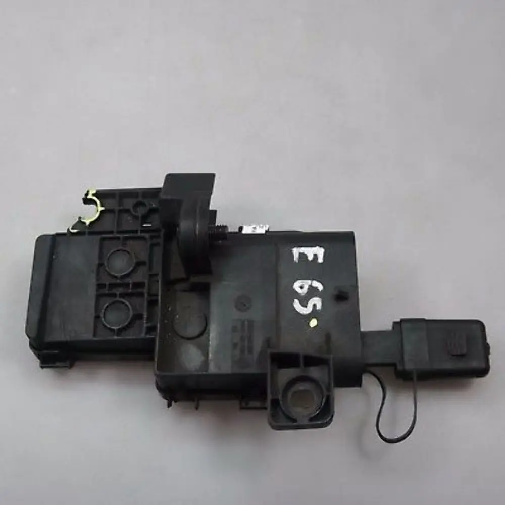 Stützpunkt B+ Motorraum 6976383 für BMW 7 er E65 E66 mit Teilenummer 8385164 BMW 7 er E65 E66 Stützpunkt B+ Motorraum 6976383 - SKU 8385164 - Teilenummer 8385164