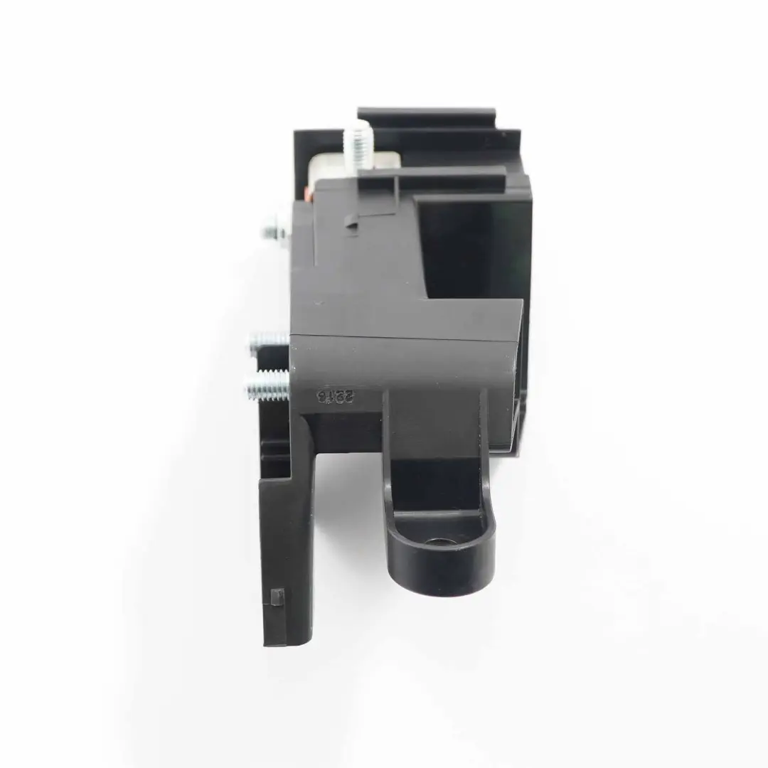 B+ Klemmstelle Gepäckraum Kofferaum für BMW E65 E66 mit Teilenummer 8385165 BMW E65 E66 B+ Klemmstelle Gepäckraum Kofferaum - SKU 8385165 - Teilenummer 8385165