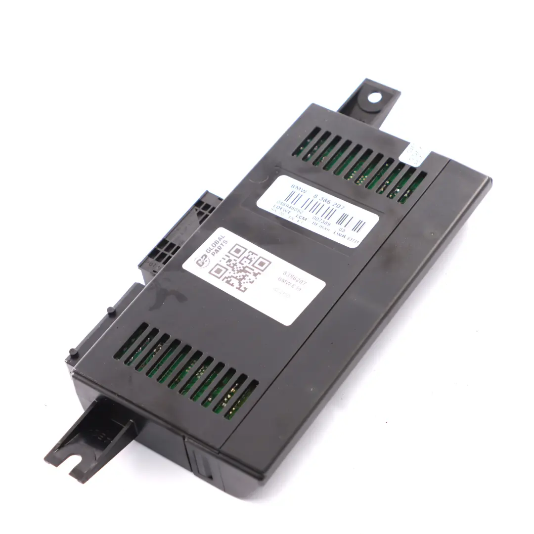 Modulo di controllo fari LCM III LWR per BMW E39 con numero di parte 8386207 BMW E39 Modulo di controllo fari LCM III LWR - SKU 8386207 - Numero di parte 8386207