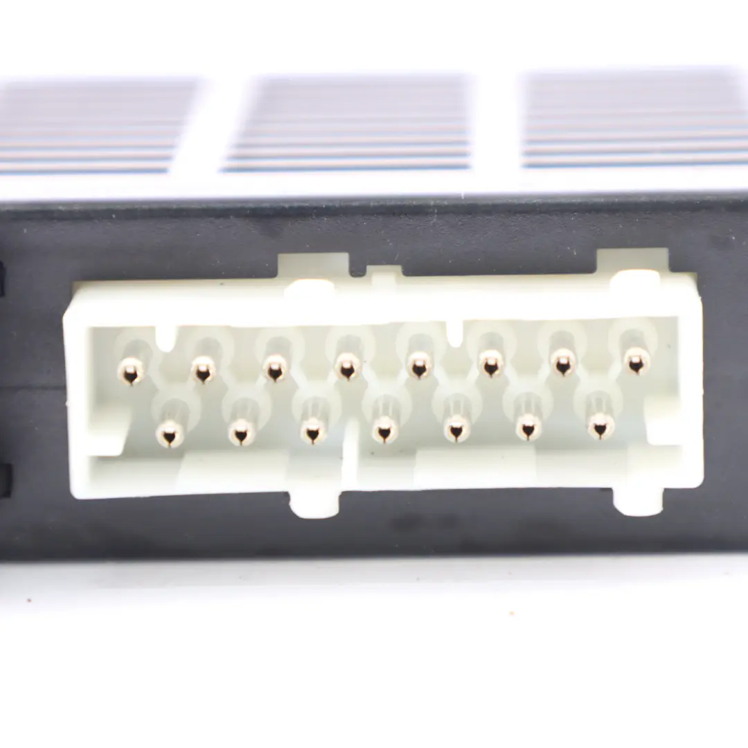 Modulo di controllo fari LCM III LWR per BMW E39 con numero di parte 8386207 BMW E39 Modulo di controllo fari LCM III LWR - SKU 8386207 - Numero di parte 8386207