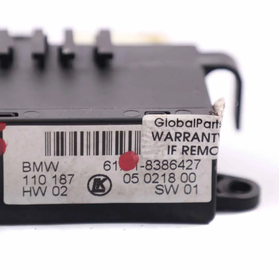 Moduł Sterownik Pamięci Lusterek do BMW E46 o numerze 8386427 BMW E46 Moduł Sterownik Pamięci Lusterek - SKU 8386427 - Numer Części 8386427