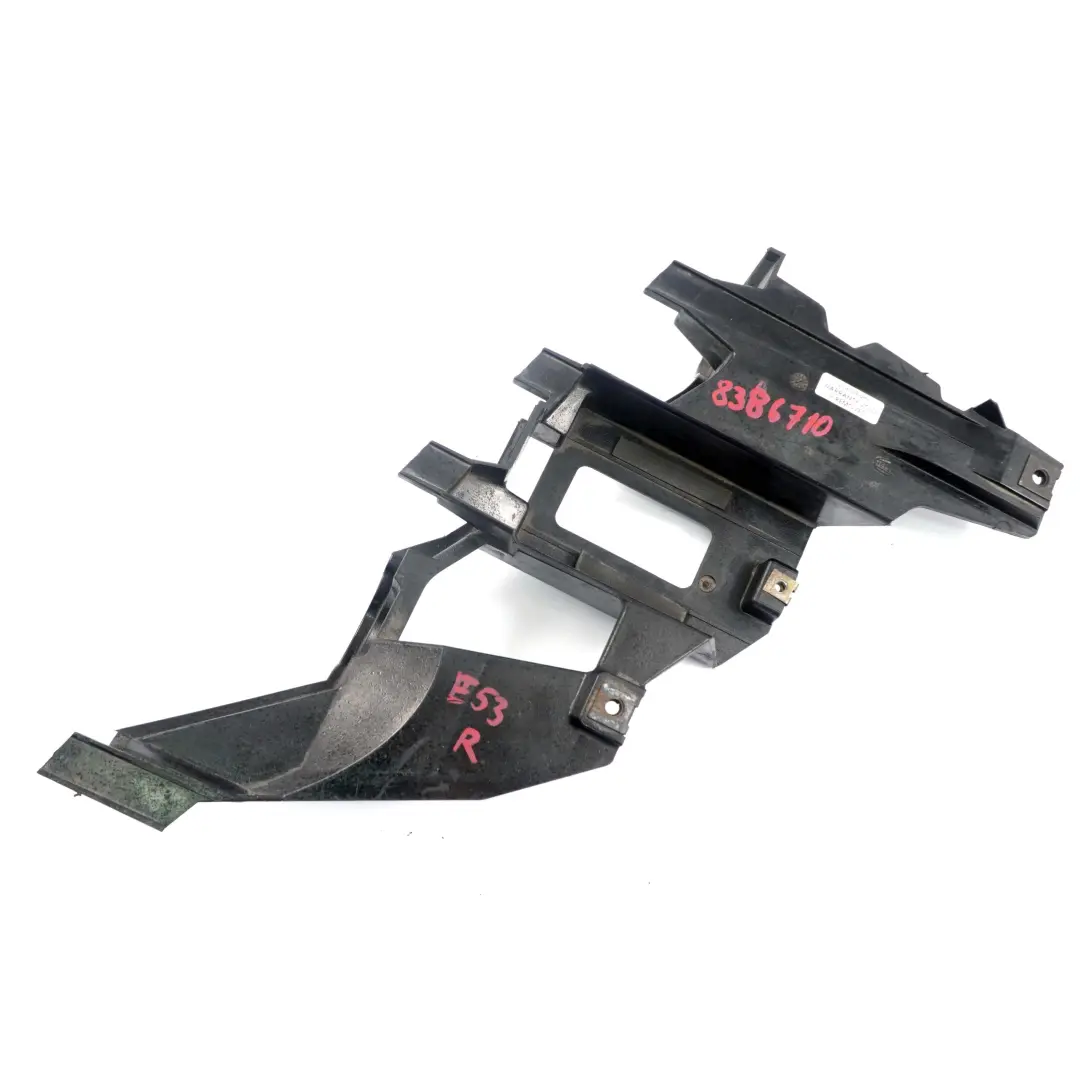 Soporte Faro Derecho para BMW E53 con número de pieza 8386710 BMW E53 Soporte Faro Derecho - SKU 8386710 - Número de pieza 8386710