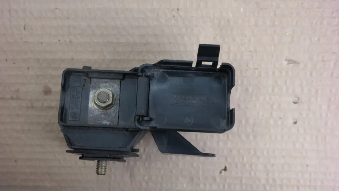 E83N LCi Positivo B Bateria Terminal Punto Caja para BMW E83 con número de pieza 61138387540 BMW E83 E83N LCi Positivo B Bateria Terminal Punto Caja - SKU 8387540 - Número de pieza 61138387540