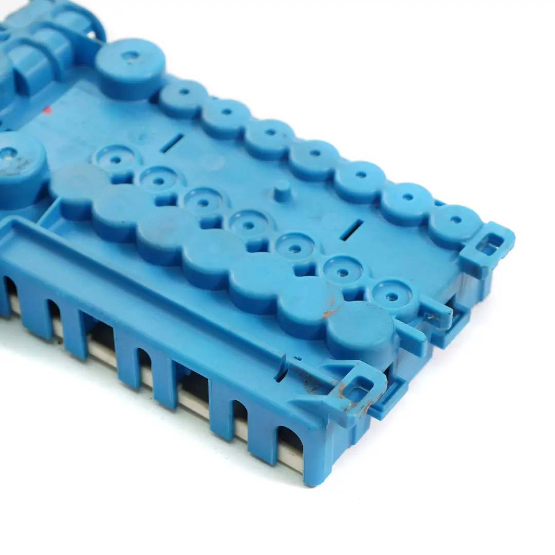 Caja De Fusibles 8 Pliegues Regulador De Voltaje Bota para BMW E39 E53 con número de pieza 6924976 BMW E39 E53 Caja De Fusibles 8 Pliegues Regulador De Voltaje Bota - SKU 8387543 - Número de pieza 6924976