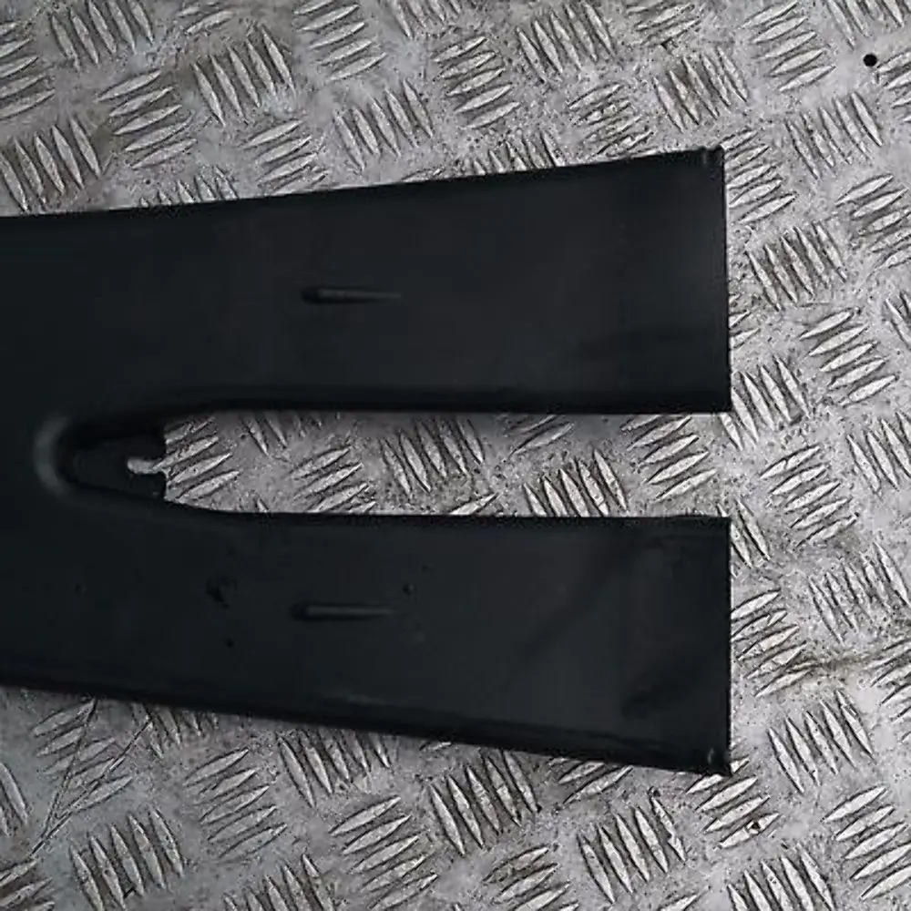 Heizkanal Fondraum Rechts Vorne 6422 für BMW X5 er E53 mit Teilenummer 64228402114 BMW X5 er E53 Heizkanal Fondraum Rechts Vorne 6422 - SKU 8402114 - Teilenummer 64228402114