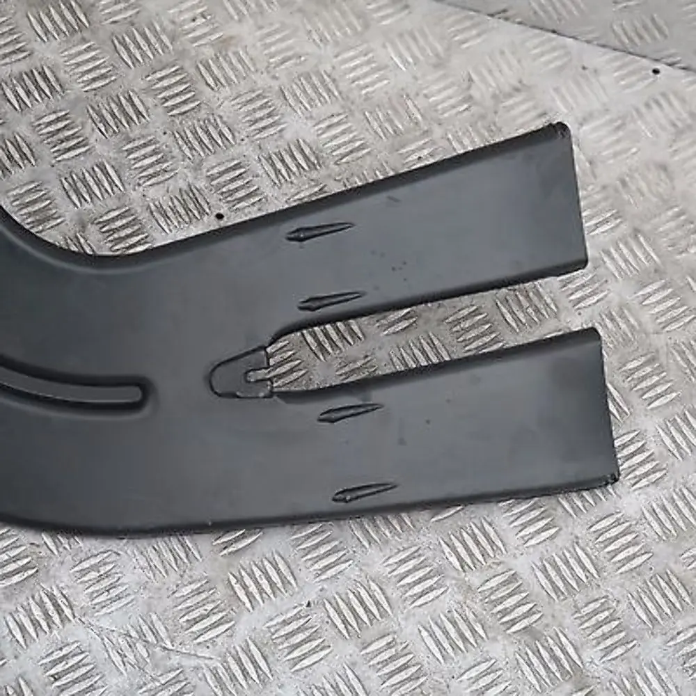 Heater Duct Rear Right O/S Front 6422 to BMW X5 Series E53 with Part number 64228402114 BMW X5 Series E53 Heater Duct Rear Right O/S Front 6422 - SKU 8402114 - Part number 64228402114