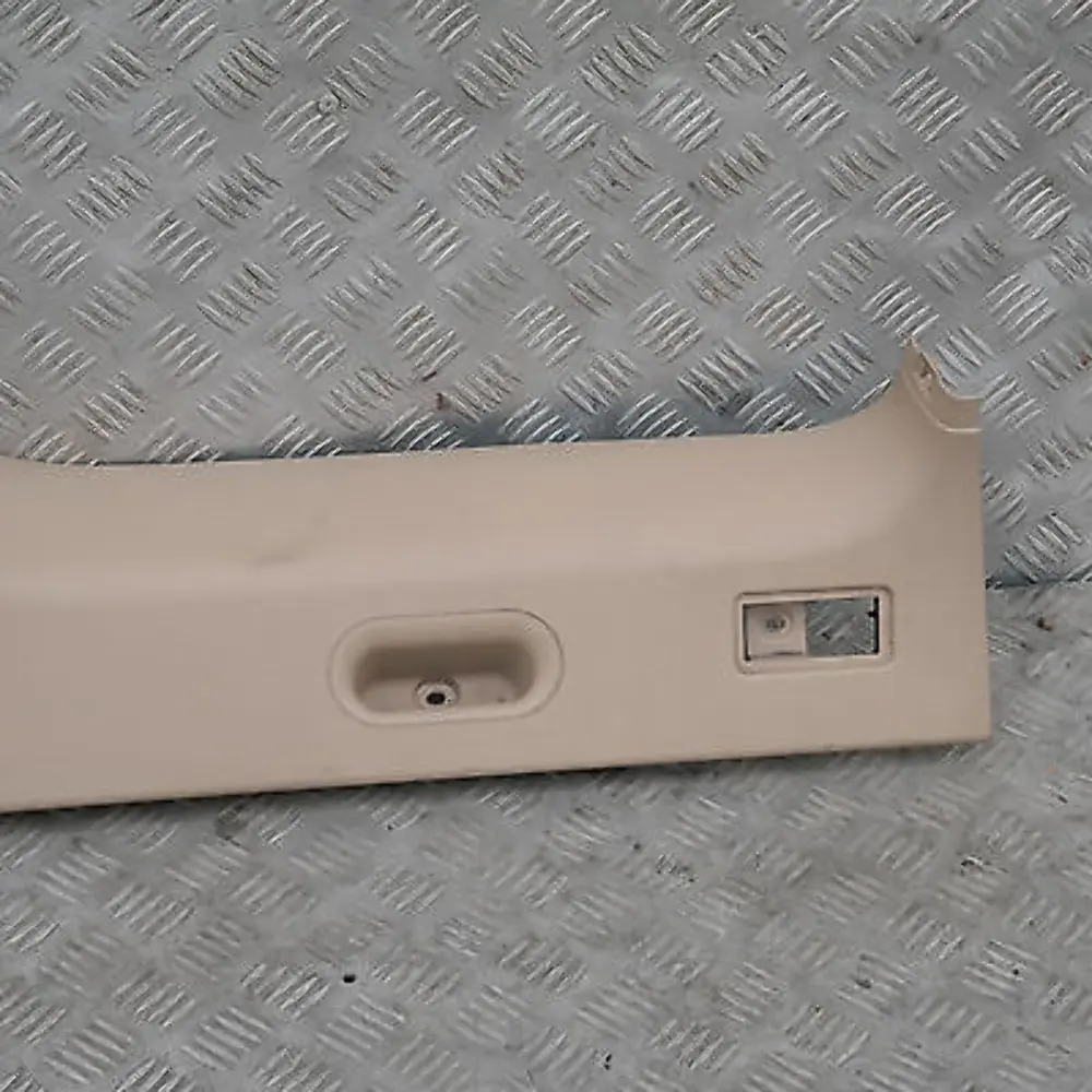 Verkleidung Heckklappe Mitte HELL BEIGE 2 51498250112 8250112 für BMW X5 er E53 mit Teilenummer 8402194 BMW X5 er E53 Verkleidung Heckklappe Mitte HELL BEIGE 2 51498250112 8250112 - SKU 8402194 - Teilenummer 8402194